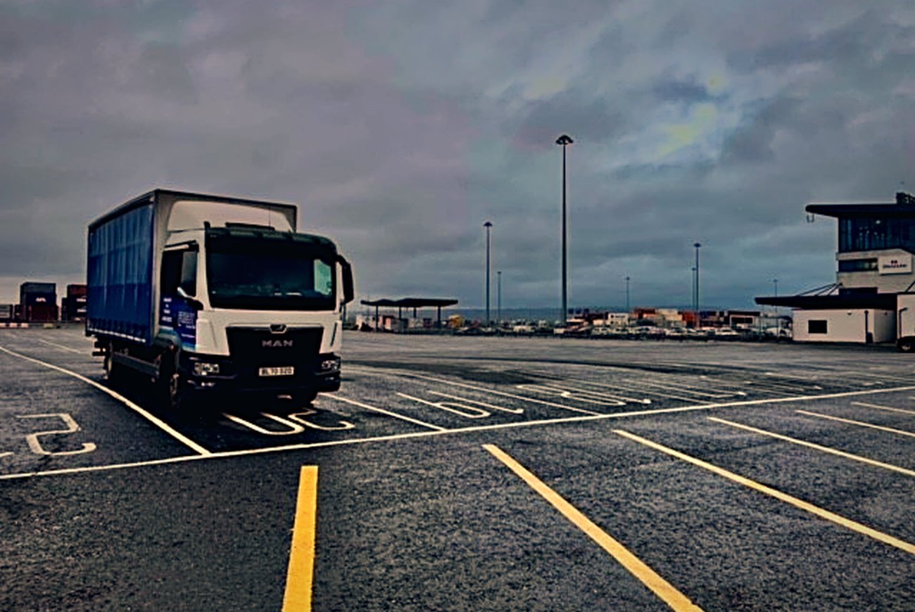 Frisby Couriers lorry at the port for an Ireland run
